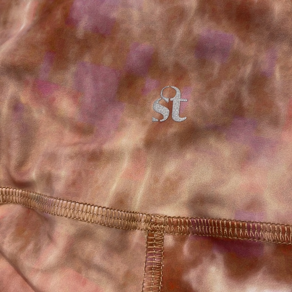 Strut This NWT Ankle Leggings in a Caramel Tie Dye color. - Picture 7 of 7